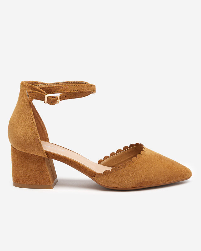 OUTLET Camel women's eco-suede sandals on the Ametis post - Footwear