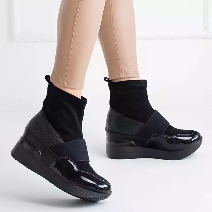 OUTLET Black women's slip-on boots with embossing and patent leather Keledi - Footwear