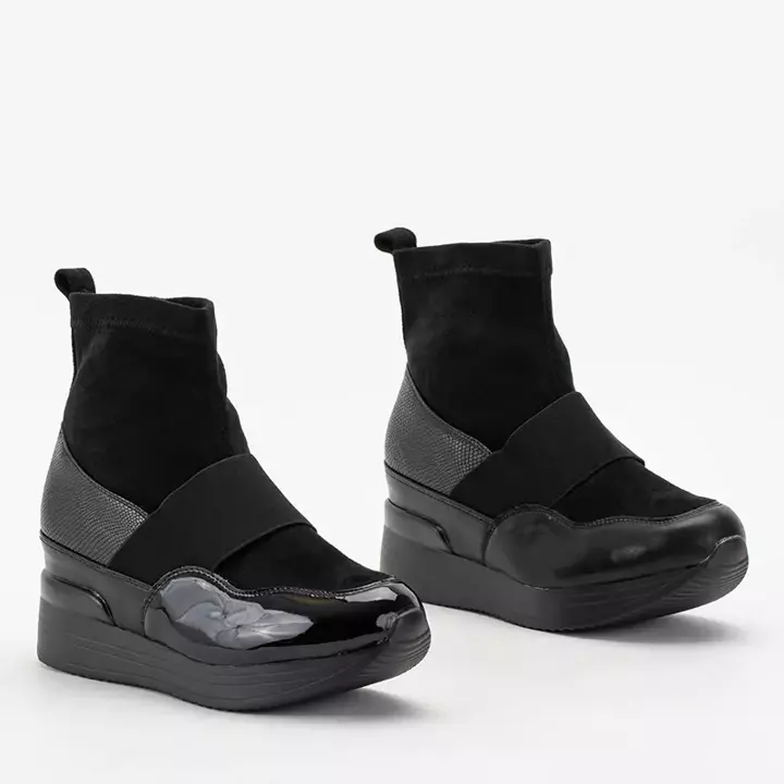 OUTLET Black women's slip-on boots with embossing and patent leather Keledi - Footwear