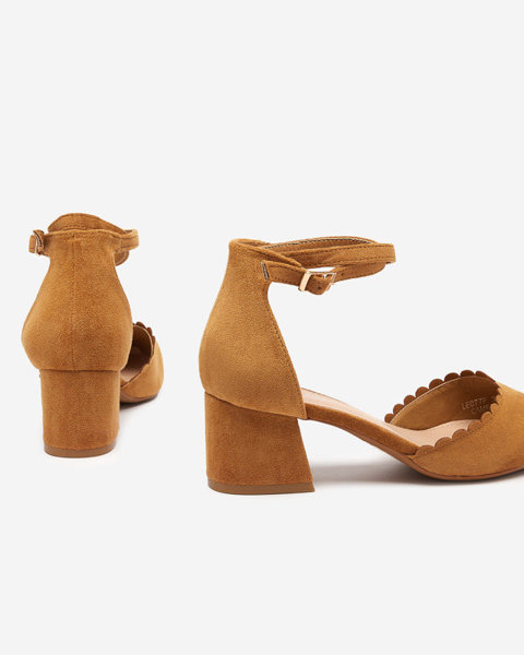 OUTLET Camel women's eco-suede sandals on the Ametis post - Footwear