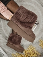 коричневый