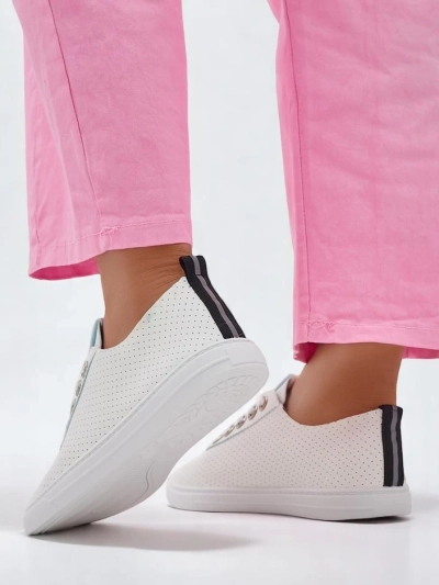 Royalfashion Sieviešu sporta apavi ar pērļiem Cytorrie