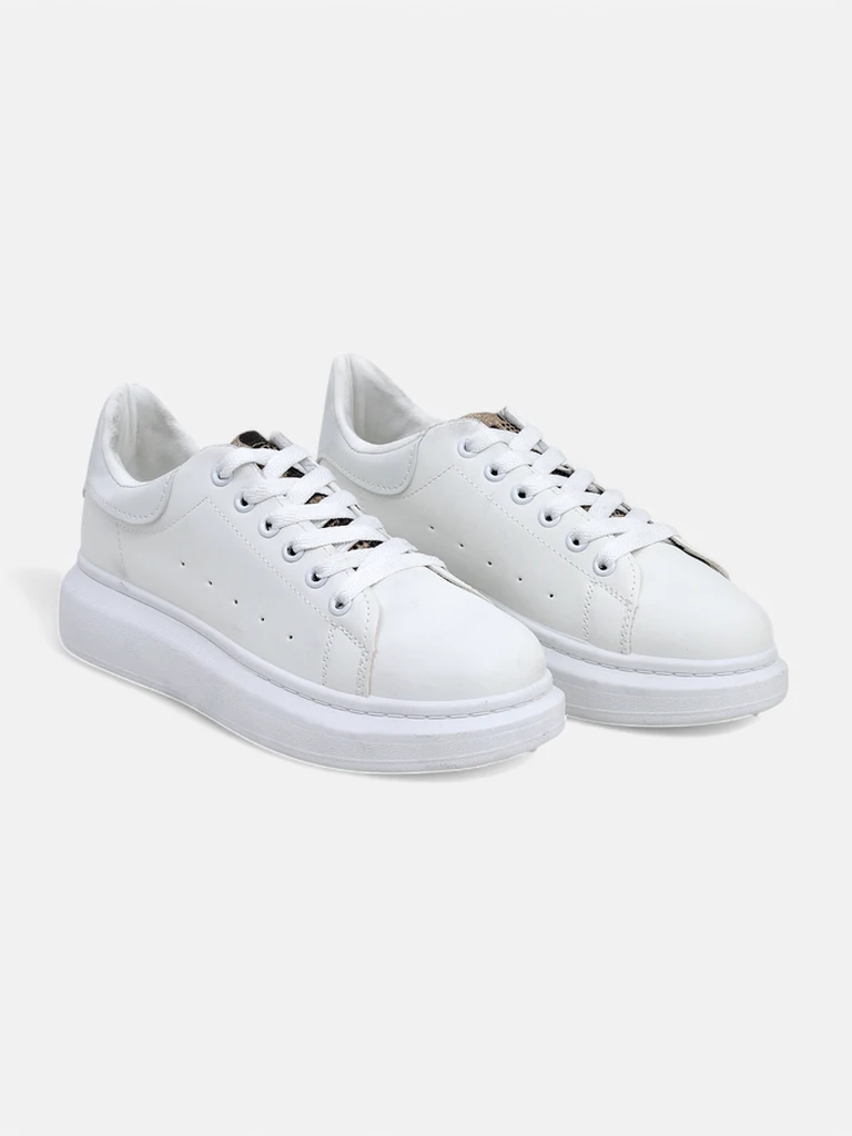 Lalla Bianca: Elegant Platforma Sneakers