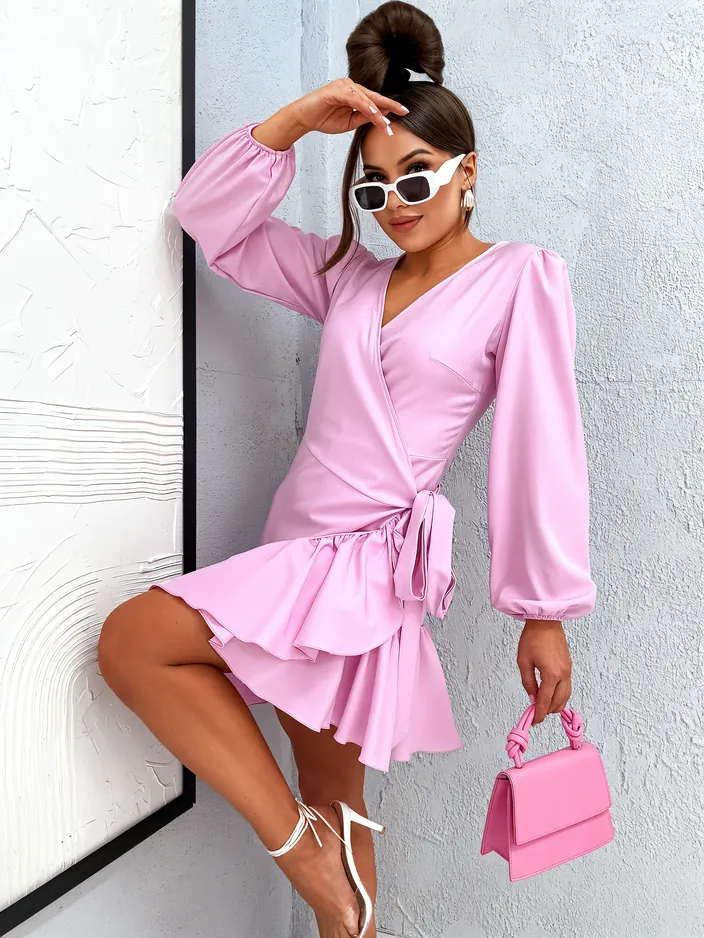 Royalfashion Sieviešu piesiejamā mini kleita ar volāniem