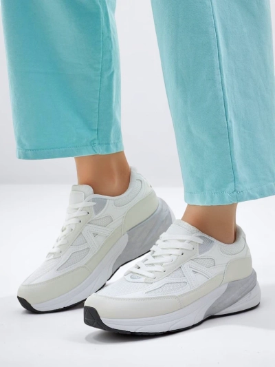 Royalfashion Women's sports sneakers on a thicker sole Moderax