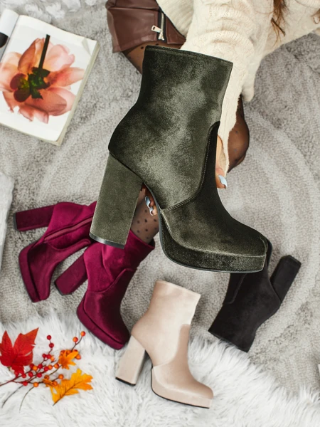 Botas femininas de coluna tipo veludo Miss