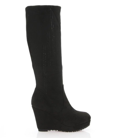 Czarne kozaki na koturnie - Obuwie