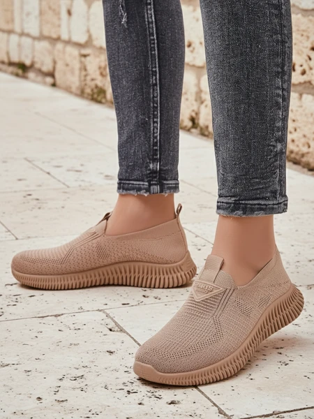 Royalfashion Slip-on fanm twal soulye espòtif Serra