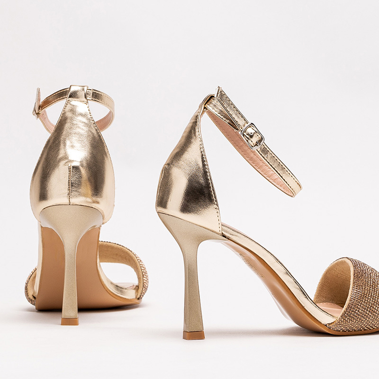 OUTLET Zelta sieviešu sandales uz augsta papēža Enedi - Apavi