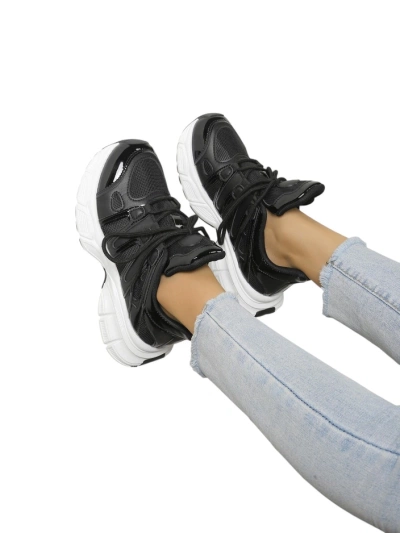 Royalfashion Women's sporty sneakers on a thicker sole Loness