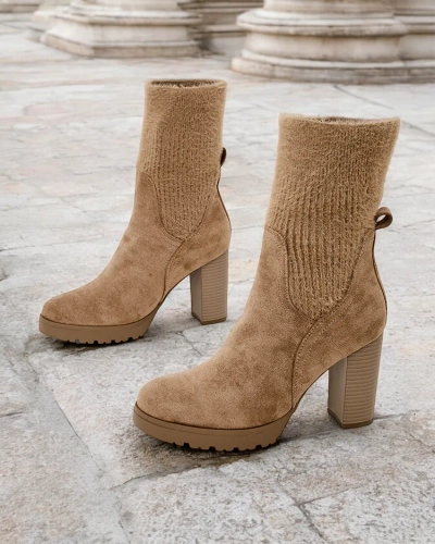 Royalfashion Sieviešu ķēdes zābaki uz pacēlāja Libbo