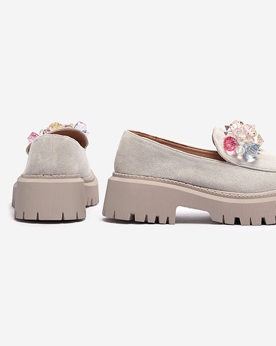 Light gray women's moccasins with colorful beads Hetika - Footwear