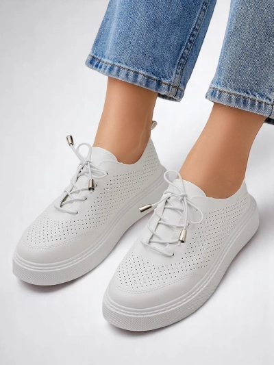 Royalfashion Sieviešu perforētas šņorējamās sporta kurpes Vaned