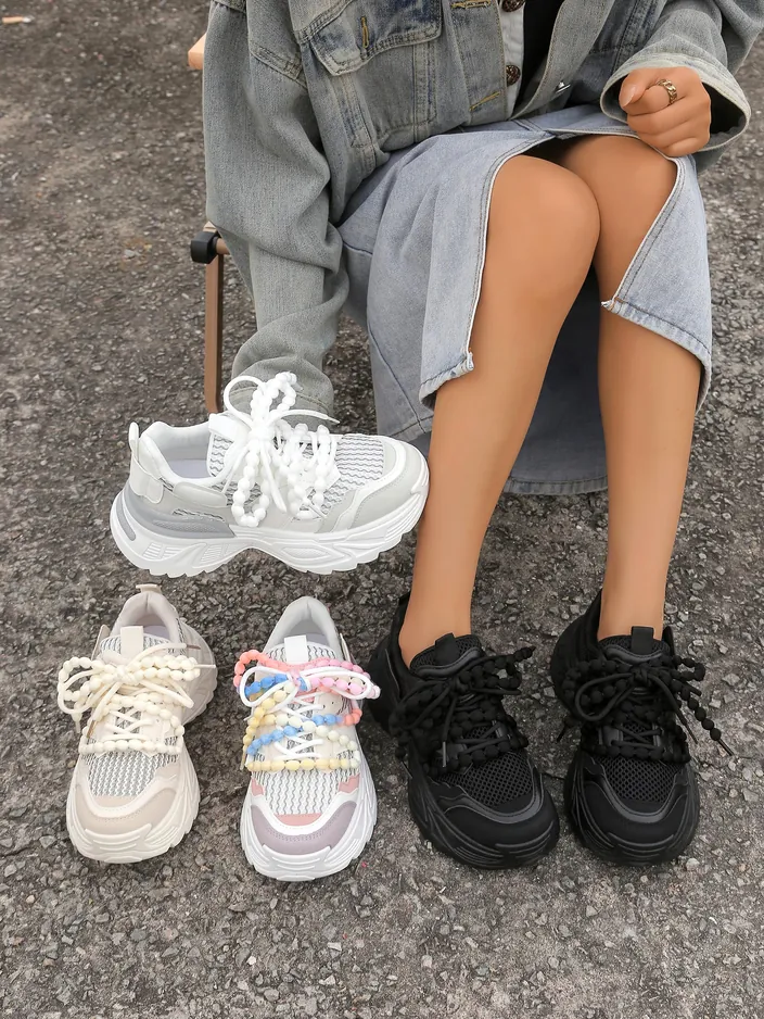 Спортивные кроссовки Royalfashion для женщин на толстой подошве Loness