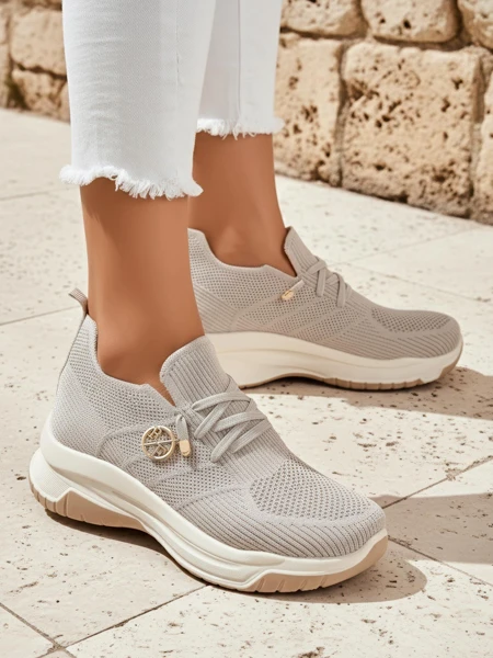 Sneakers da donna Royalfashion Selene - comode scarpe bianche con suola piatta