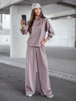 светло-коричневый