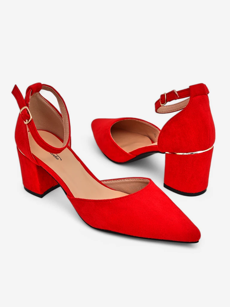 Royalfashion Женские туфли на низком каблуке Caelda