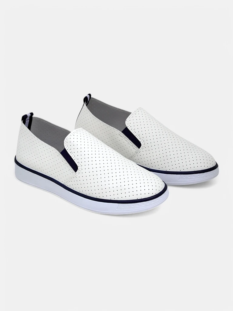 Royalfashion Perforētas sieviešu slip-on kurpes Kassias