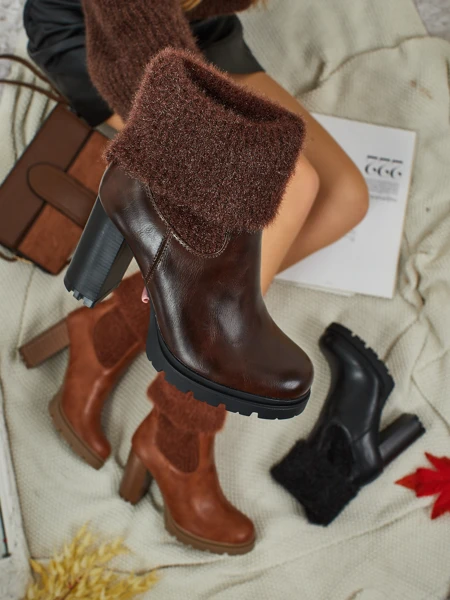 Women's eco-leather heeled ankle boots with Tirave knit