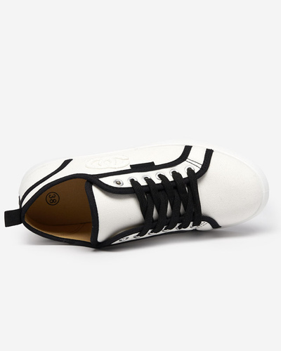 White women's sneakers with patch Wefera - Footwear