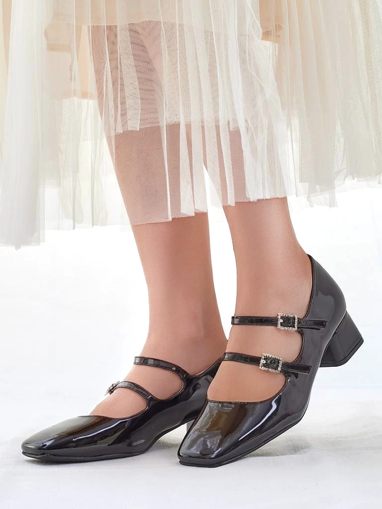 Royalfashion Glossy women's heeled pumps with straps Vible