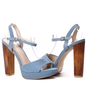 OUTLET Light blue sandals on the post - Shoes