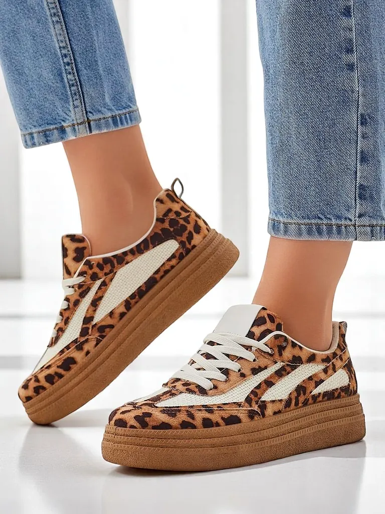 Royalfashion Women's sports sneakers Detti