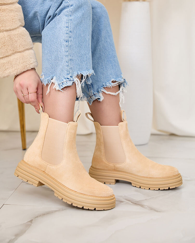 Royalfashion Bēšas krāsas sieviešu zābaki ar dekoratīvu siksniņu Loffdo