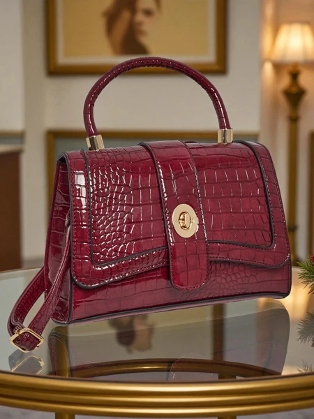 Лакированная маленькая женская сумочка из экокожи Lunaya