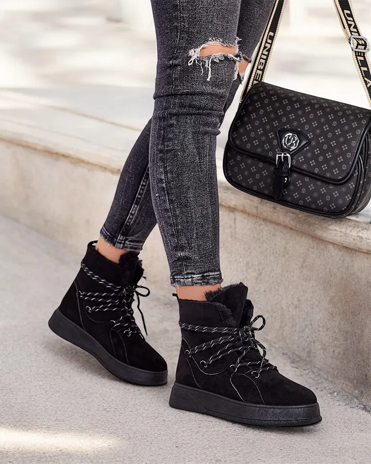 Женские зимние ботинки на шнуровке Royalfashion Mommer