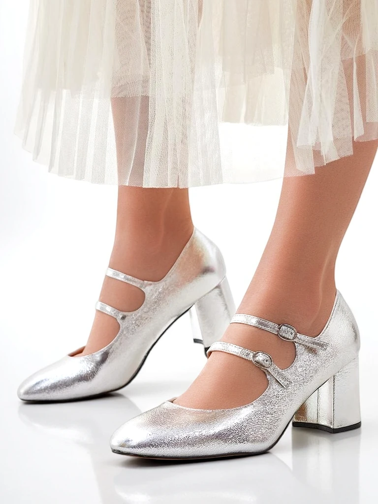 Туфли на каблуке из лаковой кожи Royalfashion для женщин с ремешками Ovinna