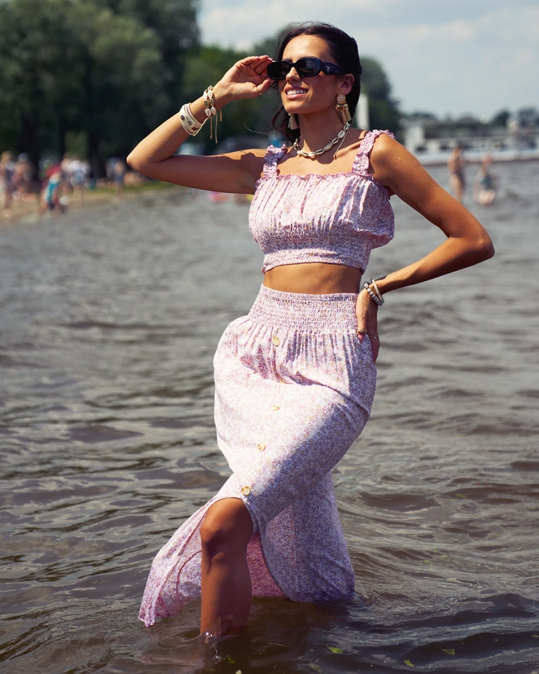 Royalfashion Sieviešu ziedu komplekts rozā krāsā