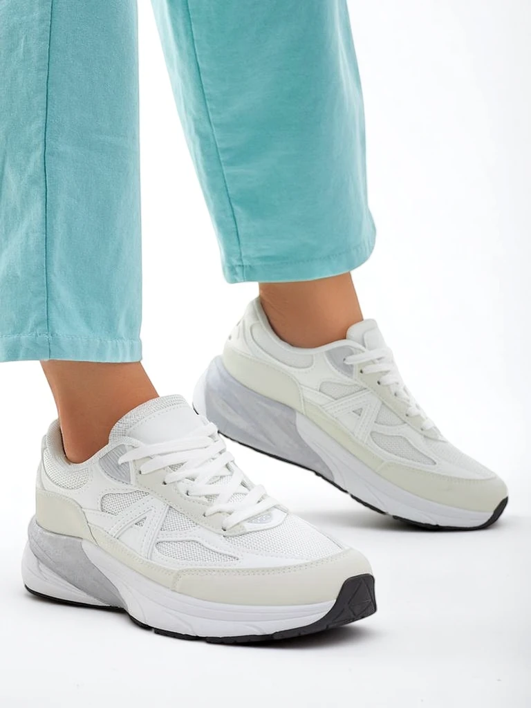 Royalfashion Women's sports sneakers on a thicker sole Moderax