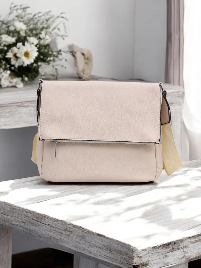 Royalfashion sieviešu soma ar rāvējslēdzēja kabatu uz vāka