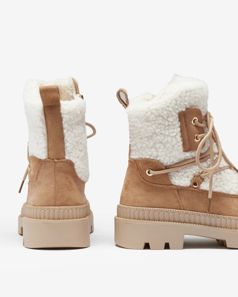 Royalfashion Бежевые женские сапоги-трапперы с овчиной Getatsa