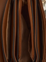 коричневый