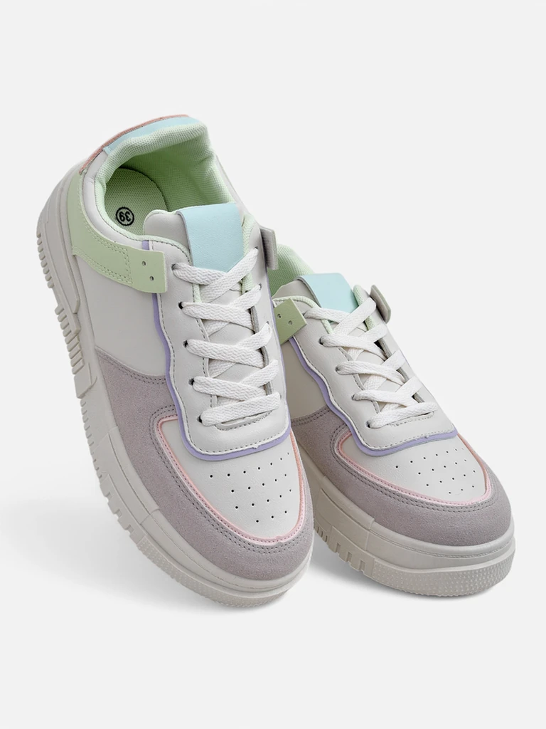 Damskie sneakersy Lycaste beżowe z ekologicznej skóry na płaskiej podeszwie