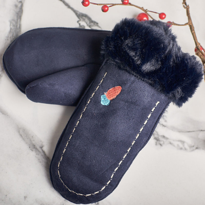 Темно-синие детские варежки