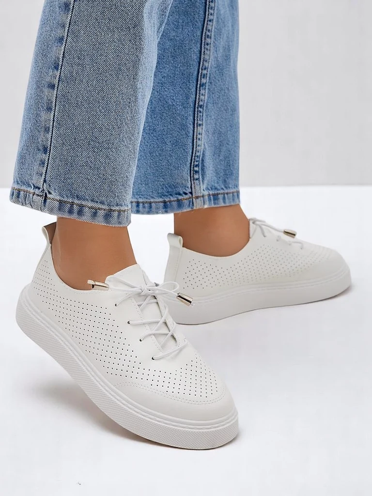 Royalfashion Sieviešu perforētas šņorējamās sporta kurpes Vaned