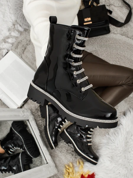 Fjorra Women's Patent Lace-up Ankle Boots