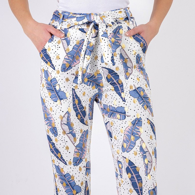 Белые женские штаны с принтом