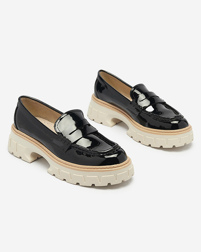 Black lacquered moccasins for women Mewira - Footwear