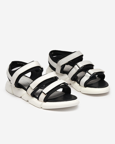 Girls' sandals fastened with Velcro in white Mumin-Shoes