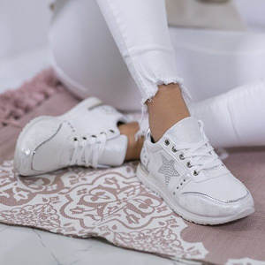 OUTLET White sports shoes with a decorative Stellan star - Footwear