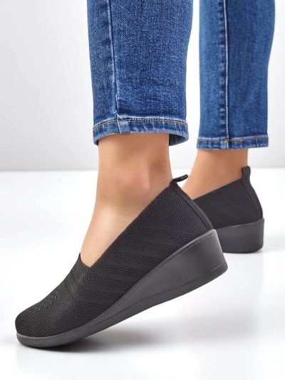 Royalfashion Sieviešu loaferi uz zemas klinšu Epoles