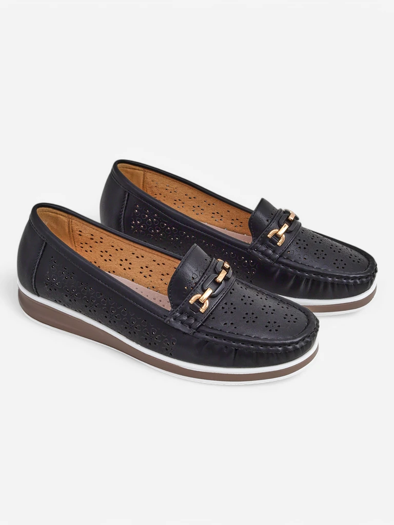 Royalfashion Women's perforated moccasins Cerro