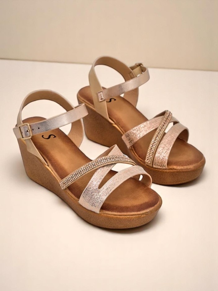 Женские босоножки на платформе Royalfashion с стразами и блестками Eclat