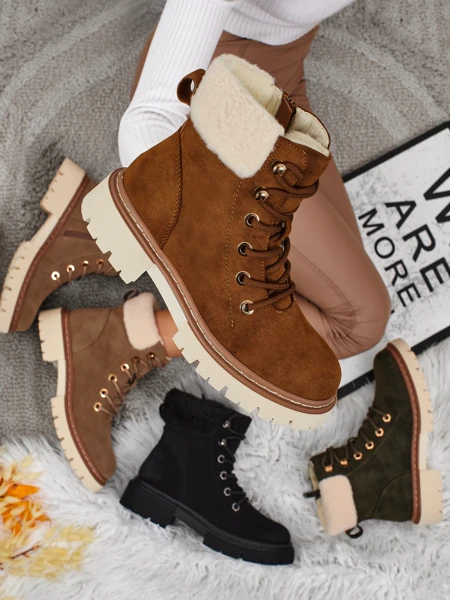 Botë traper për femra me gëzof Tessara