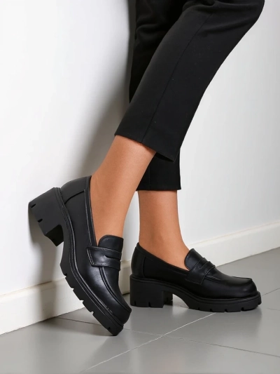 Royalfashion Women's loafers with a low heel Tollino