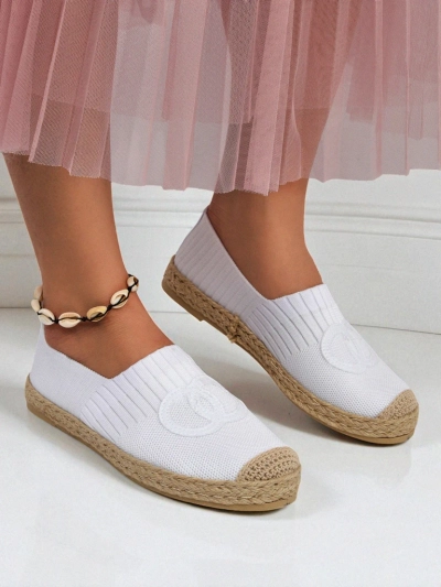 Espadrilles da donna Calista Biancha - bianche piatte in pelle scamosciata ecologica, stile talianu